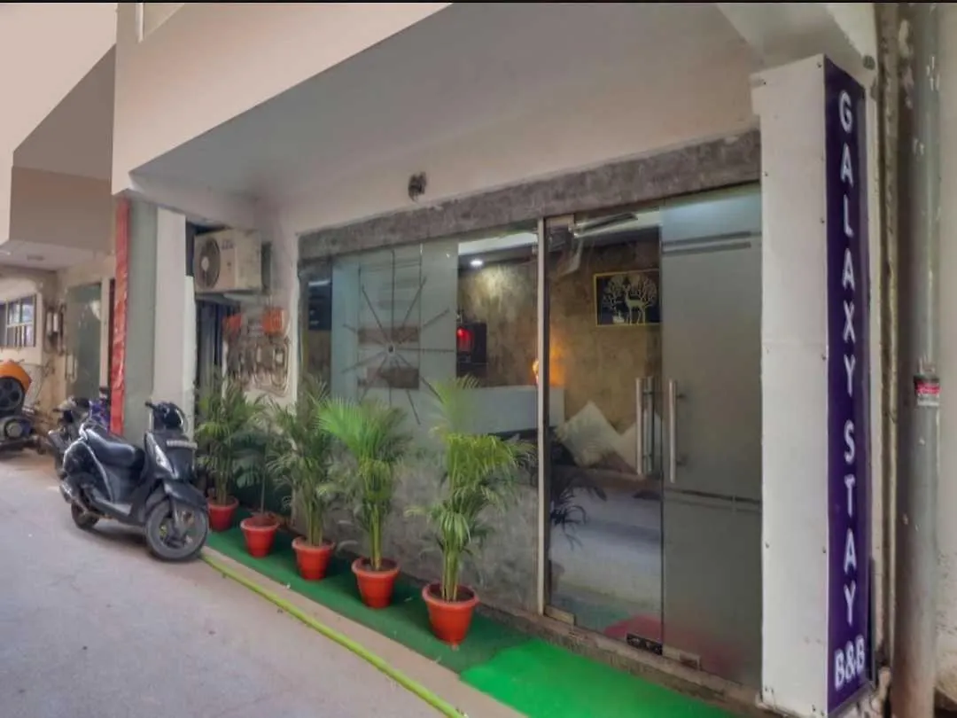 Hotel O Galaxy Stay New Delhi
