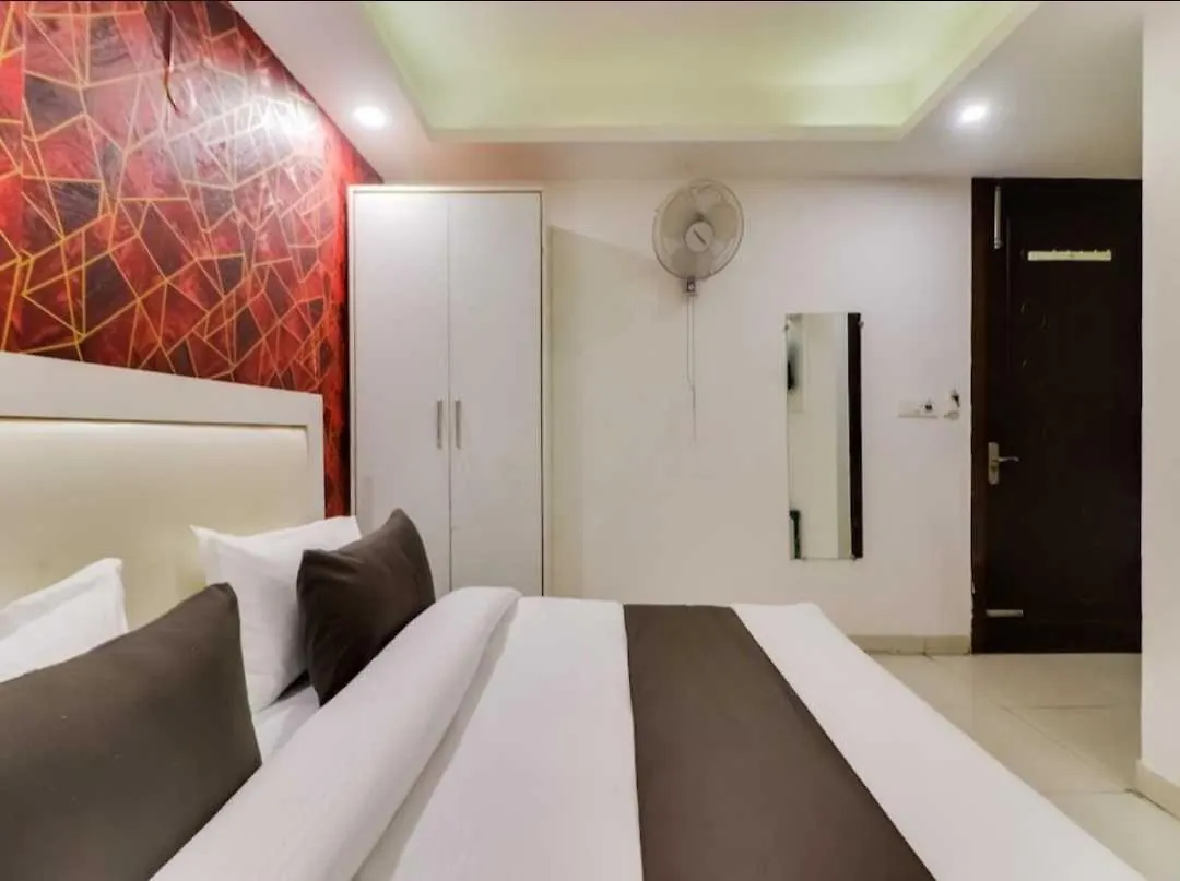 Hotel O Galaxy Stay New Delhi